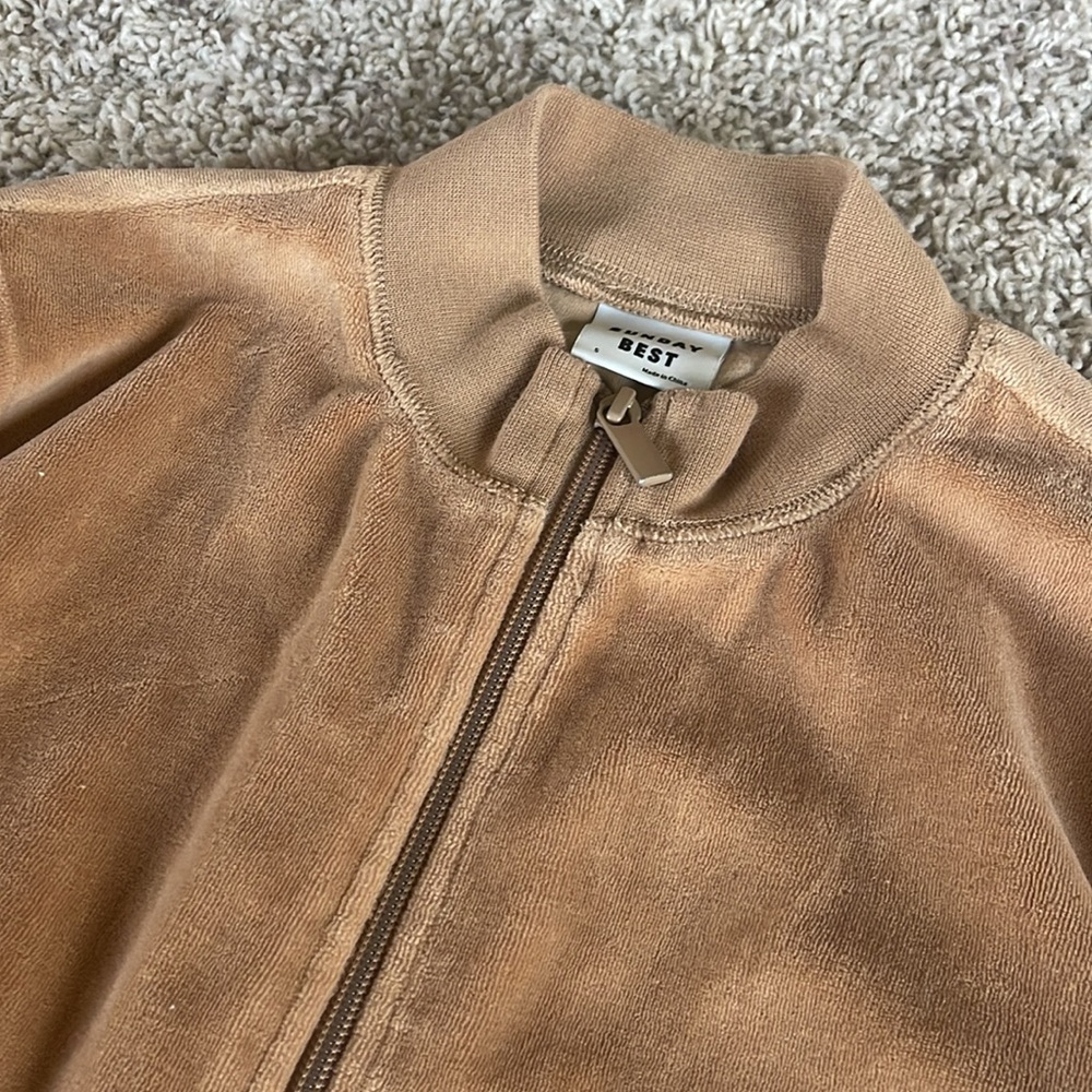 Fall Cropped Sweater - Picture 2 of 4